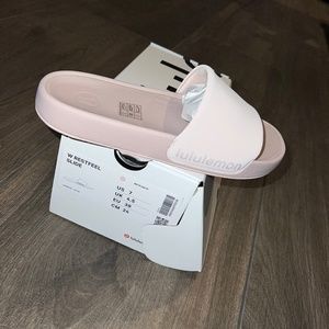 Lululemon womens Slides